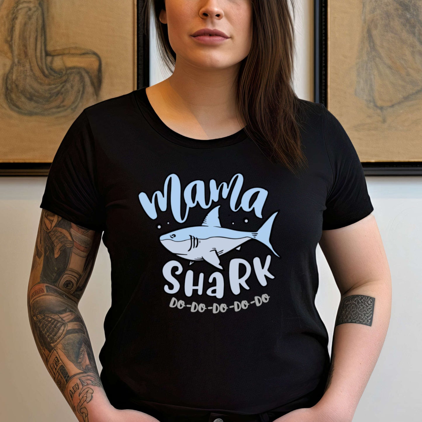 T-Shirt for Mom. Mama shark.